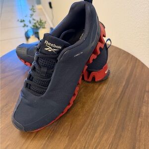 Reebok ZigTech Men's Navy and Red Athletic Shoes Size 10